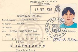 Ficha federativa de Messi correspondiente a 2002